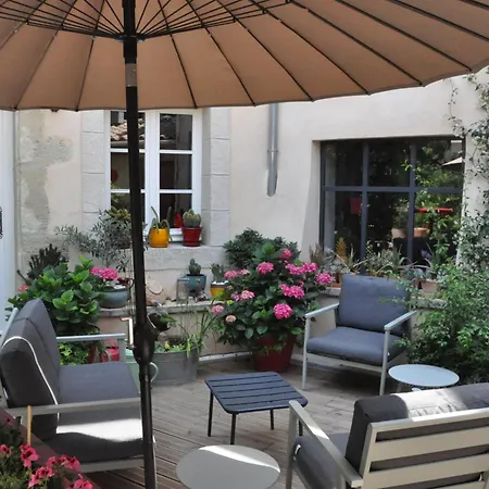 Bed & Breakfast No2 La Place Tourbes